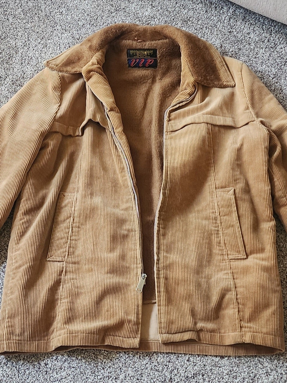VIP Vintage Men's Tan Corduroy Sherpa-Lined Jacket